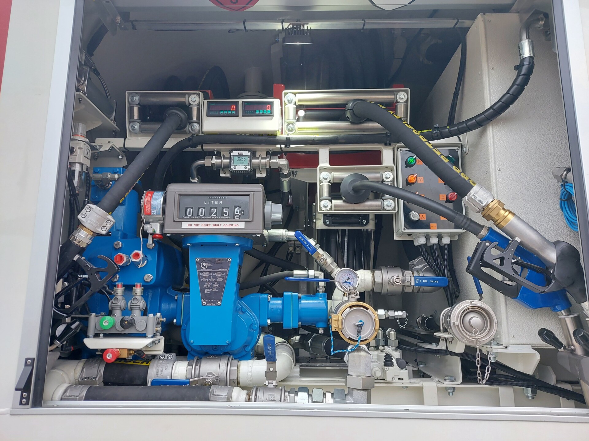 Kontejnery na naftu a AdBlue CSAL 6KN-AD až CSAL 10KN-AD - Obrázek 4