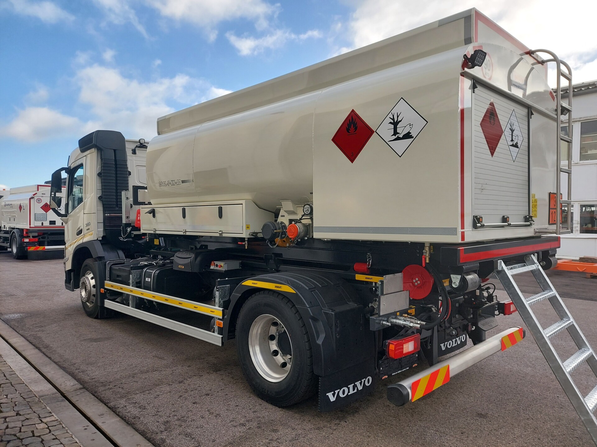 Kontejnery na naftu a AdBlue CSAL 6KN-AD až CSAL 10KN-AD - Obrázek 2