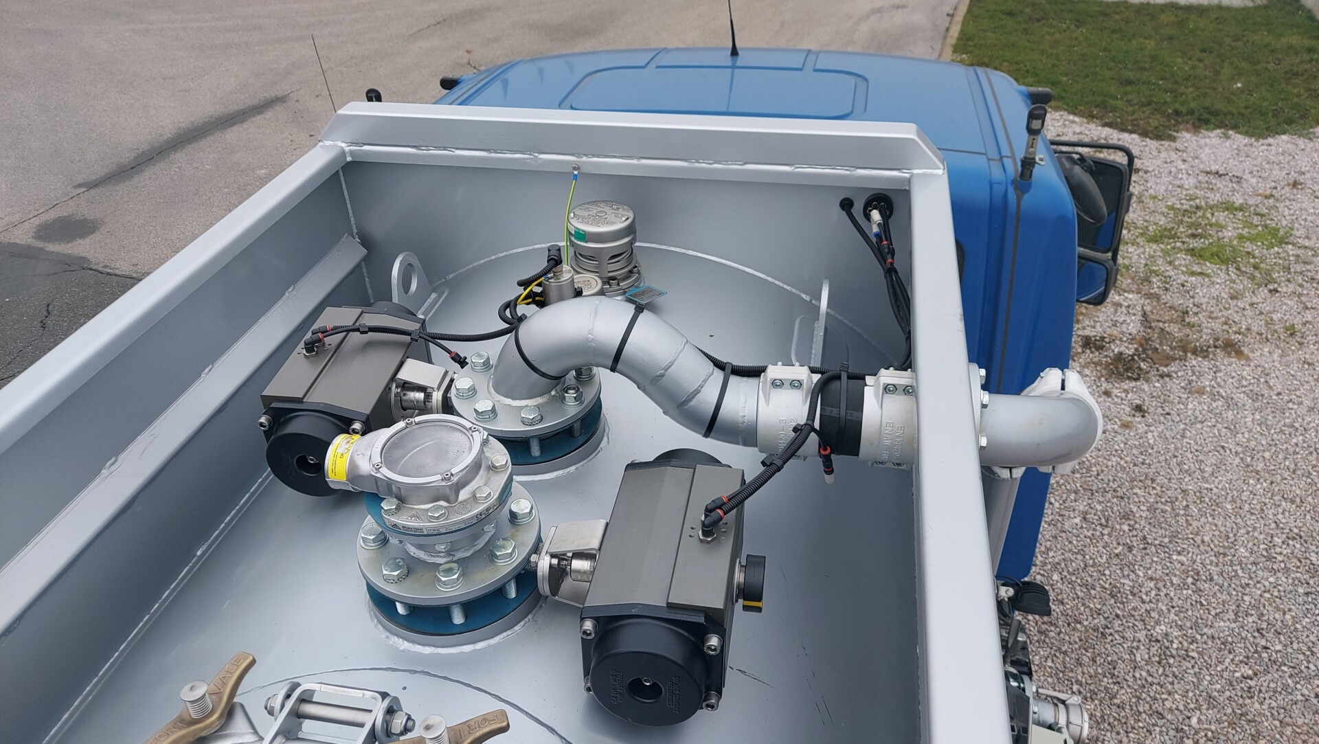 Cisternové nástavby na methanol nebo ethanol CN-3V-M, CN 16N - Obrázek 7