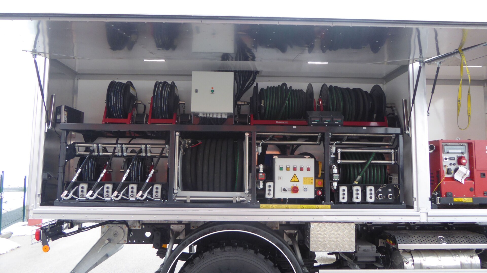 Skříňové servisní moduly na oleje, tuhá maziva a další tekutiny a pro realizaci servisních operací typ CN-MV - Obrázek 7